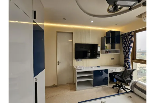 Wardrobe & Storages